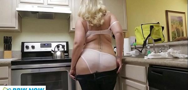  Big Butt Young Thick Chubby Blonde PAWG Whooty